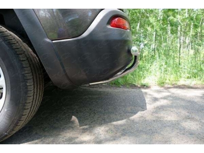 Защита заднего бампера центральная 60-42 мм ТСС для Jeep Cherokee 2014-2018