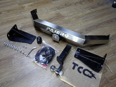 Фаркоп ТСС надпись Pajero для Mitsubishi Pajero 4 2006-2021
